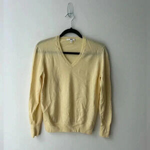 Uniqlo pure new wool butter yellow  sweater